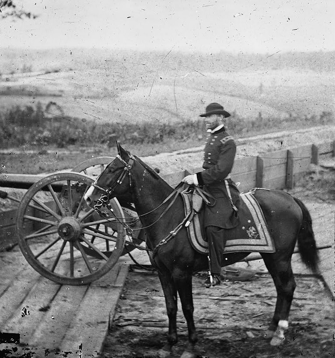 union soldiers marching