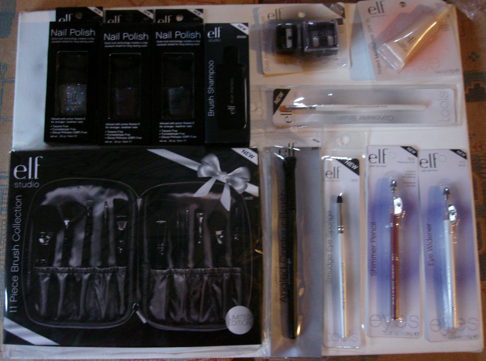 Elf Angled Eyeliner Brush