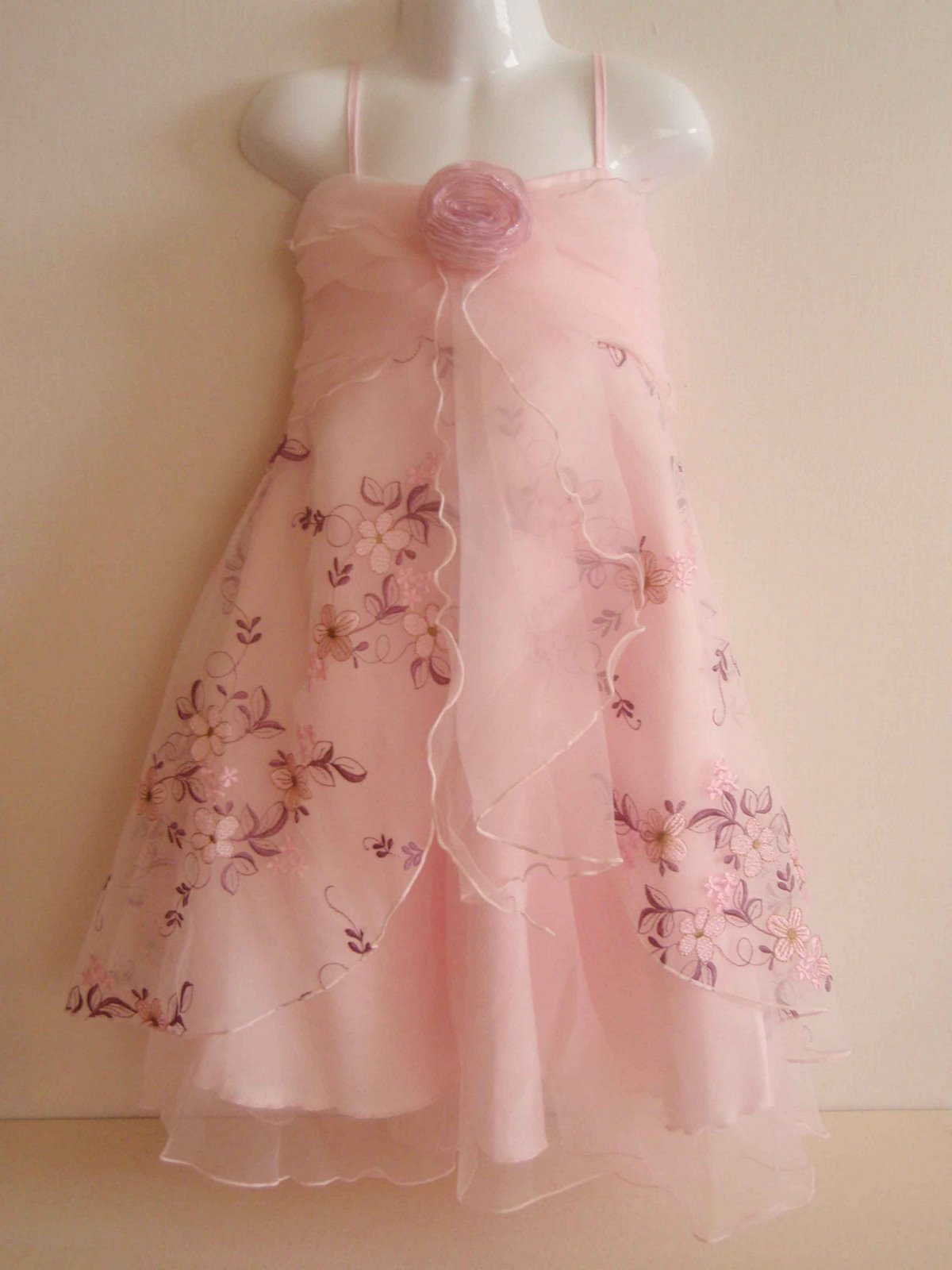 [rose-bud-dress.jpg]
