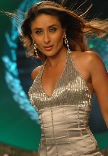[Saif+wants+Kareena+to+loose+weight.jpg]