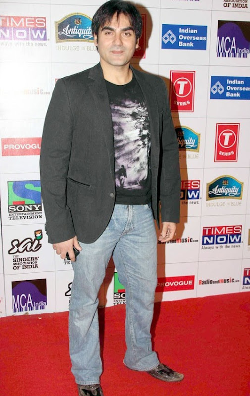 Bollywood Stars photos at Mirchi Music Awards unseen pics