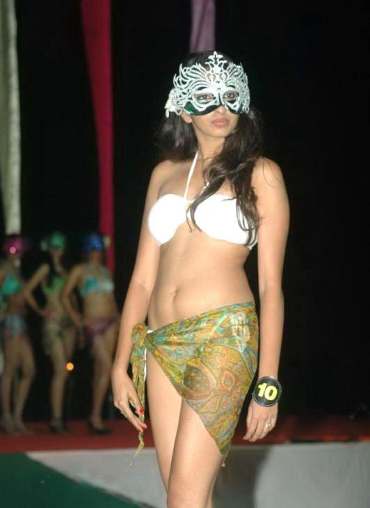 Hot Girls Photos at the Ramp of Indian Princess  Bash 