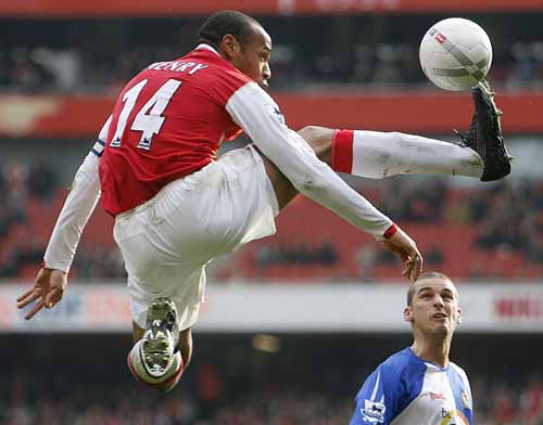 [thierry-henry-arse.jpg]
