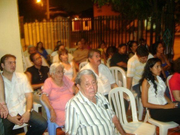 ABUELITOS, CUÑADOS, TIOS, PRIMOS-VECINOS