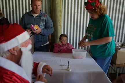 [christmasPartyMacarthurSocialSweeny'sRanch_2008-11-23_23.jpg]