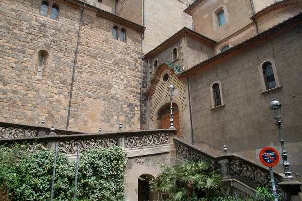 [olot-019.jpg]