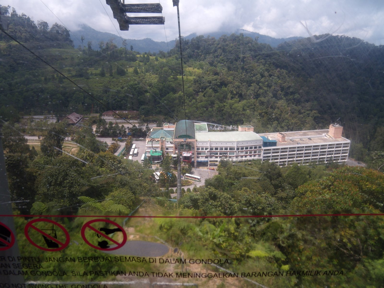 [DSCN0237.JPG]