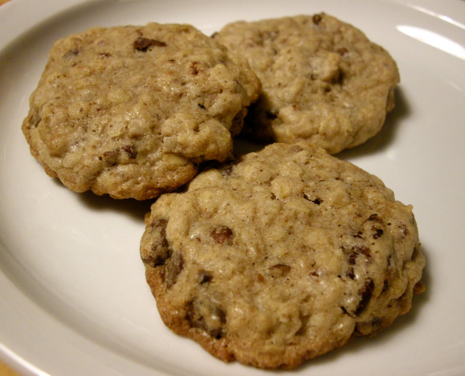 Foodism Mom Chocolate Chip Pecan Oatmeal Cookies