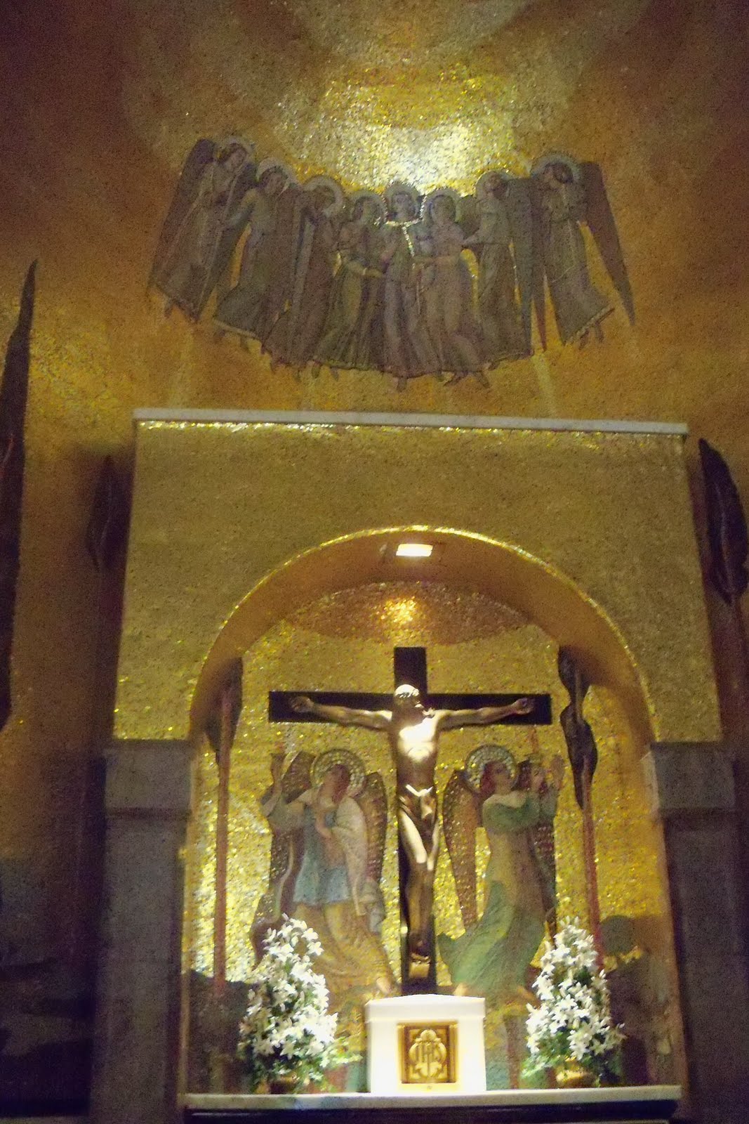 History, Los Angeles County A Church with Sheets Mosaics