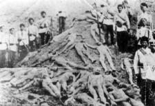 [genocidio07.jpg]