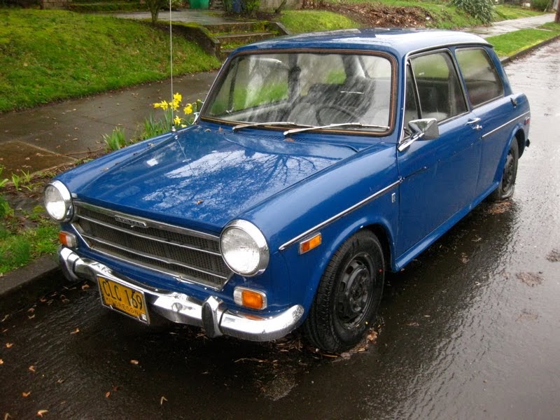 OLD PARKED CARS. 1971 Austin America.