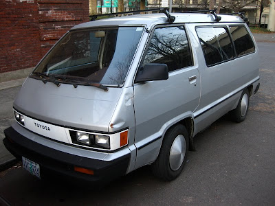 Badgless+1984+Toyota+Van.+-+1.jpg