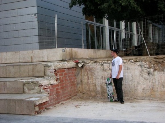 [RIPMacba-580x435.jpg]