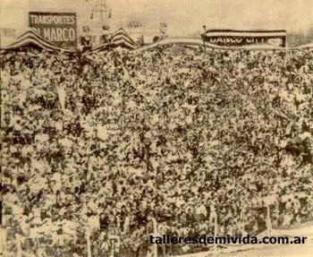 copando el estadio Islas Malvinas de Mendoza