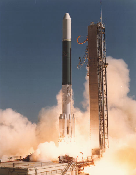 [Delta_2914_launching_IUE_spacecraft.jpg]