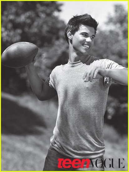 [taylor-lautner-teen-vogue-october-2009-05.jpg]
