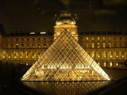 [LouvrePyramid1.jpg]