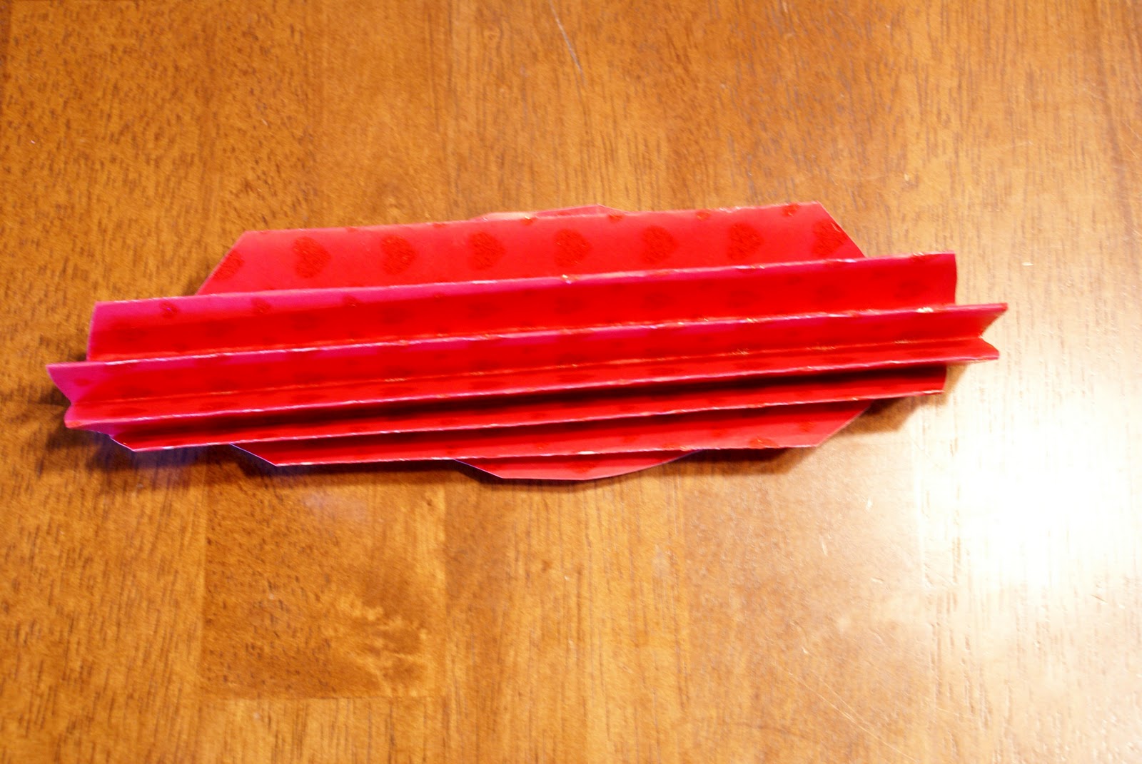 Anne's Vinyl and so much more! DIY Tutorial for Valentine garlands.