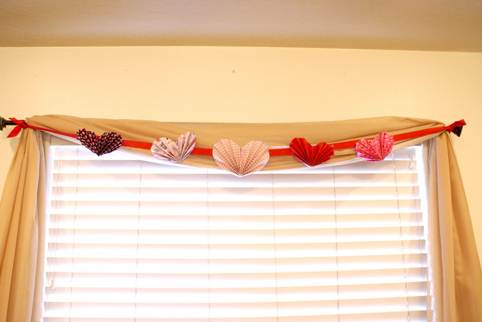 Anne's Vinyl and so much more! DIY Tutorial for Valentine garlands.