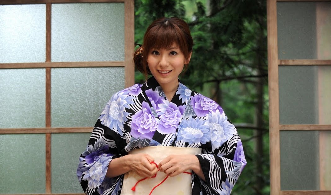 Dazzle Infos Artist | Asami Yuma - Beautiful HD Wallpapers