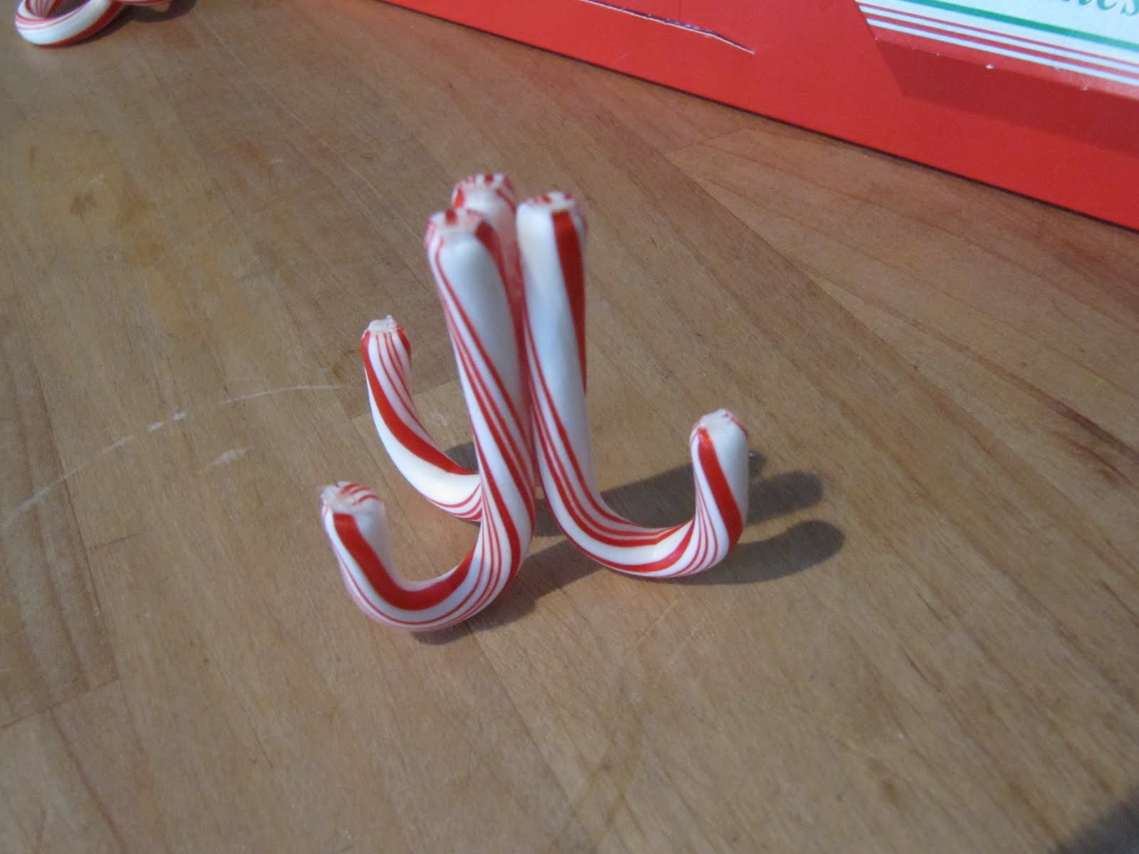 sew many ways holiday place card update candy cane place cards