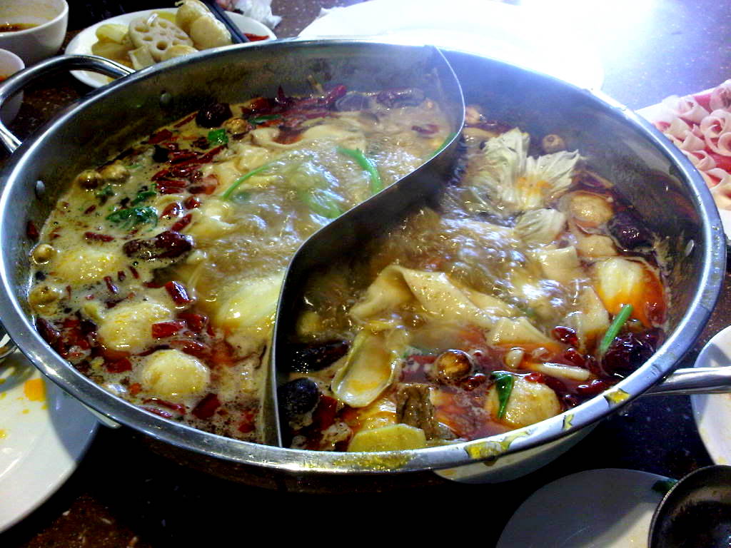 Life in the Desert City Best Hot Pot in Dubai Xiao Fei Yang "Little