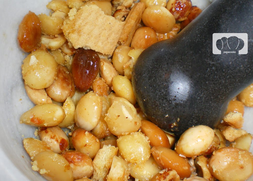 [Empanadillas-de-romescu-y-atún---08.jpg]