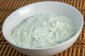Tzatziki (Greek Cucumber Salad) Tzatziki (Greek Cucumber Salad)
