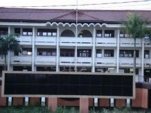 gedung sekolah SMKIT AL MASTHURIYAH