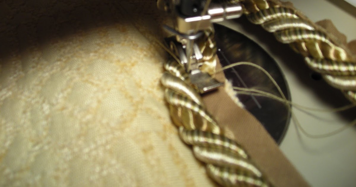 The Zipper Lady Joining CordOnLip or Welt Cording