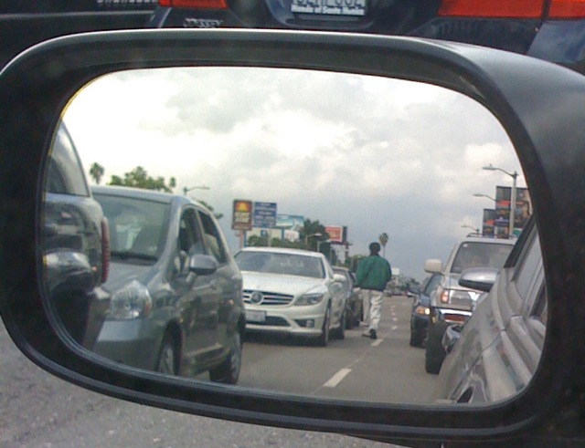 [man_in_traffic.jpg]