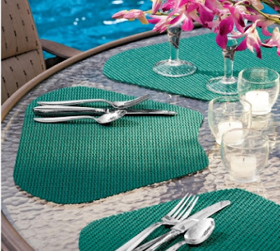 حركات وافكار وديكورات للحفلات والمناسبــات Solutions,+placemats+designed+to+fit+round+patio+tables,+weatherproof