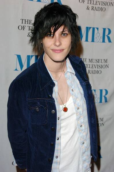 Katherine Moennig I totally love her style Posted by putrikillua at 1140 