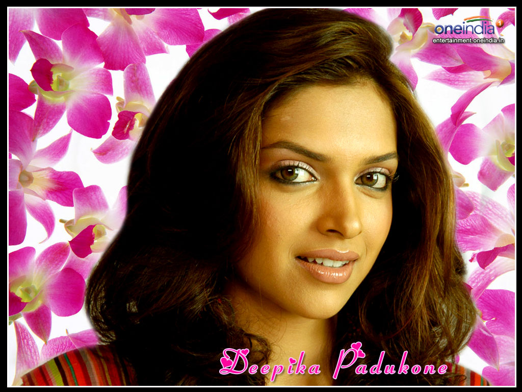 Indian Actor/Actress Profiles & Desi Indian Aunties & Girls Pics
