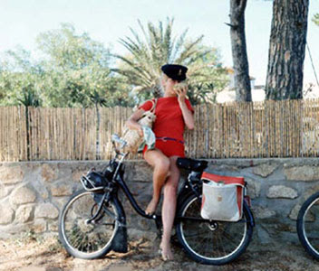 catherine_deneuve_solex.jpg