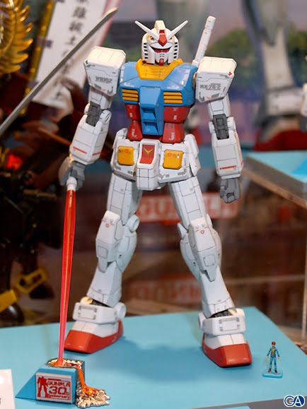 GUNDAM GUY: HG 1/144 RX-78-2 Gundam Ver. G30th RG 1/1 Gundam 