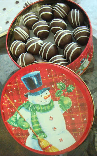 HAUTE MESS: Great Gift Idea: Homemade Baked Goods