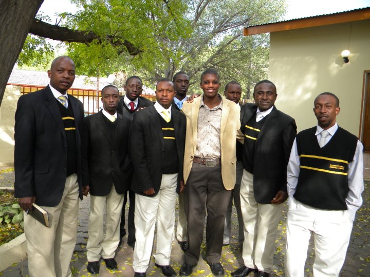 RON'S WORLD SUNDAY MUSIC Shower Power Zimbabwe Gospel Group