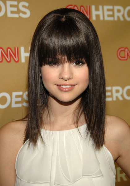 صور Selena Gomez   Selena-gomez-hairstyle
