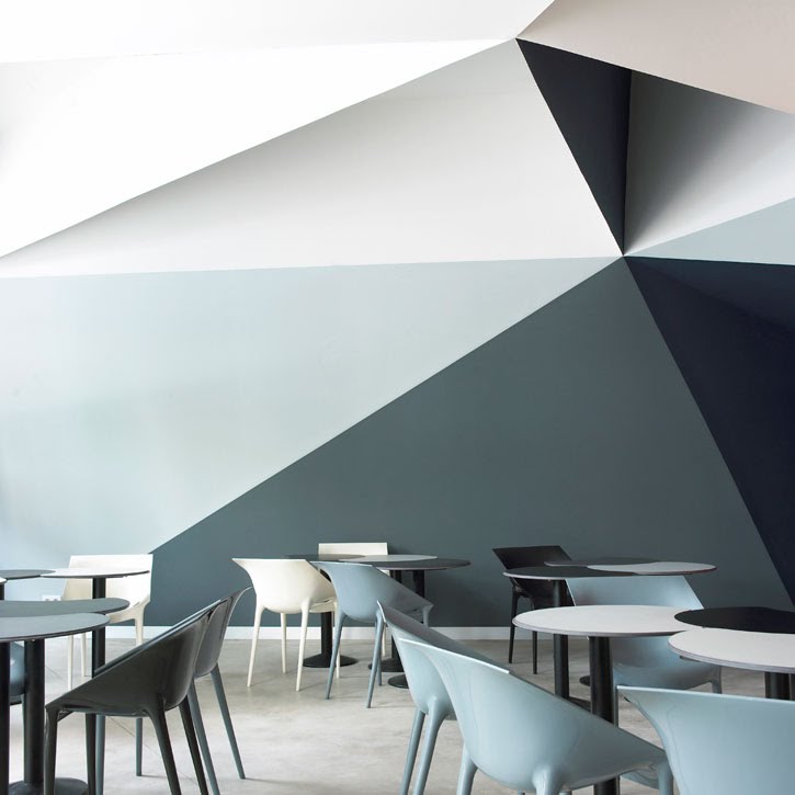 [yatzer-ceiling-1.bmp]