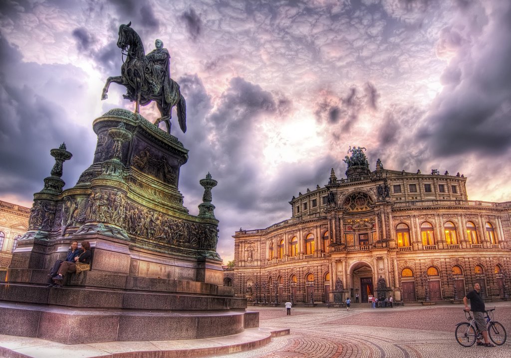 [treyratchiffe-dresden-1.jpg]