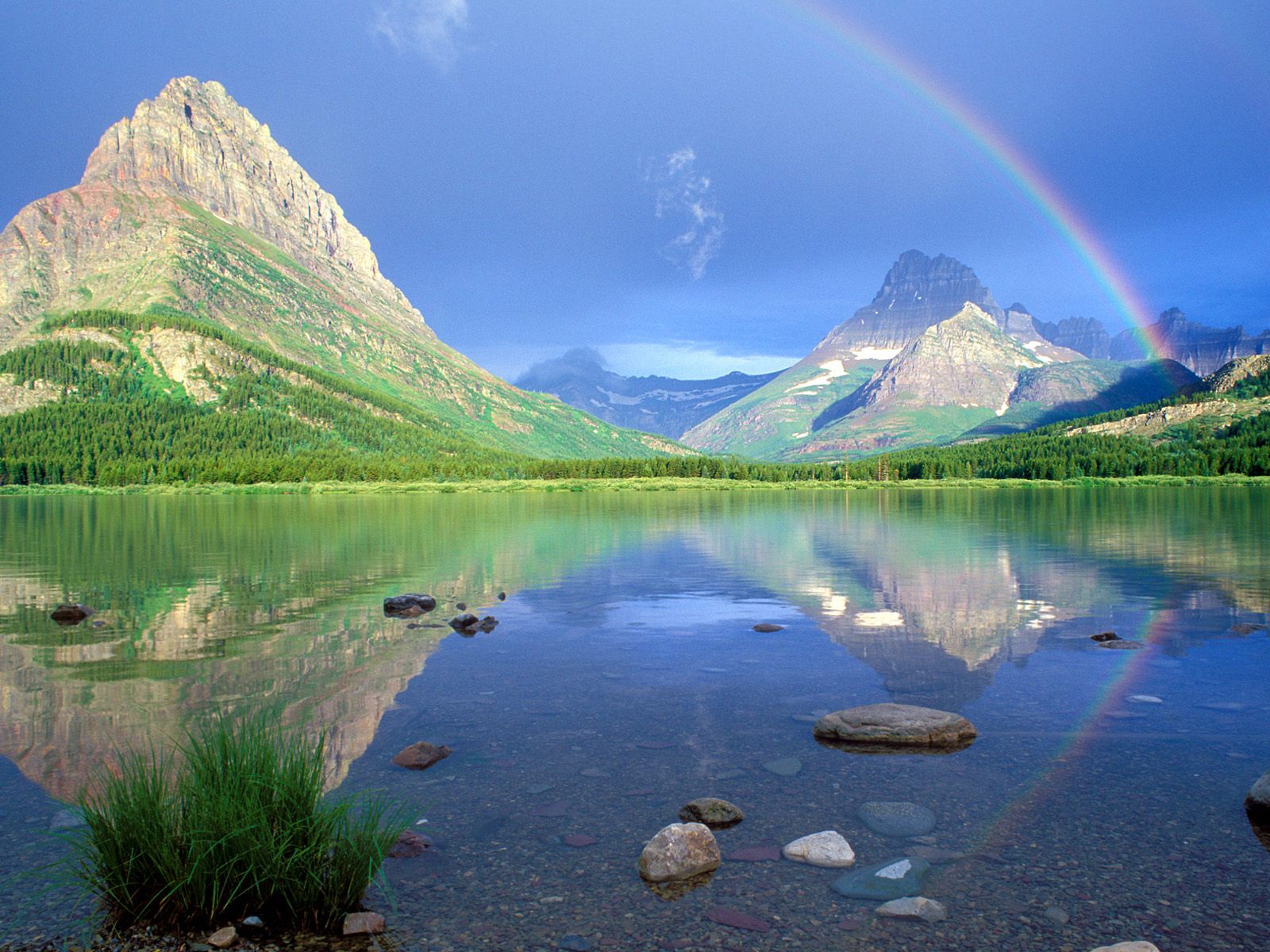 http://3.bp.blogspot.com/_Uf42tA7xWWA/TBz9A6n25qI/AAAAAAAABzg/DdbbiVXuMa0/s1600/Sfondo+%28213%29.jpg