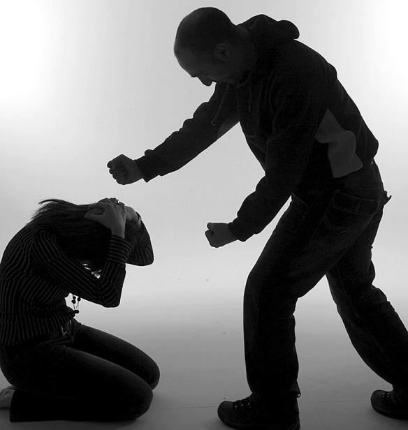 [violencia-genero1.jpg]