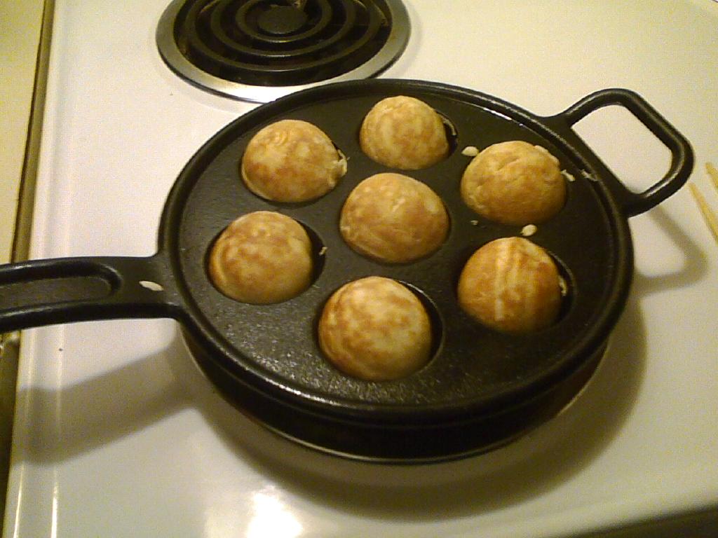 ramblings on cast iron Pancake balls I got it right on my first try!