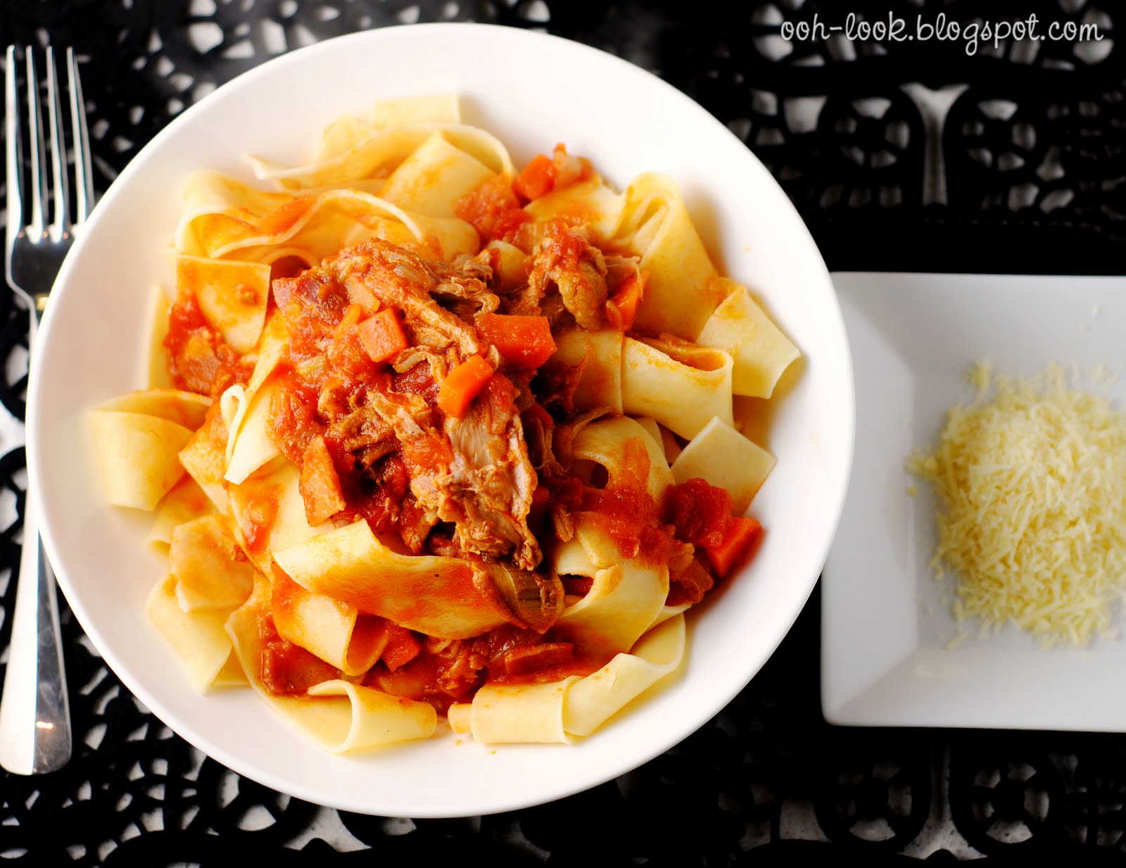 Ooh, Look... Lord luv a duck! Duck ragu pasta