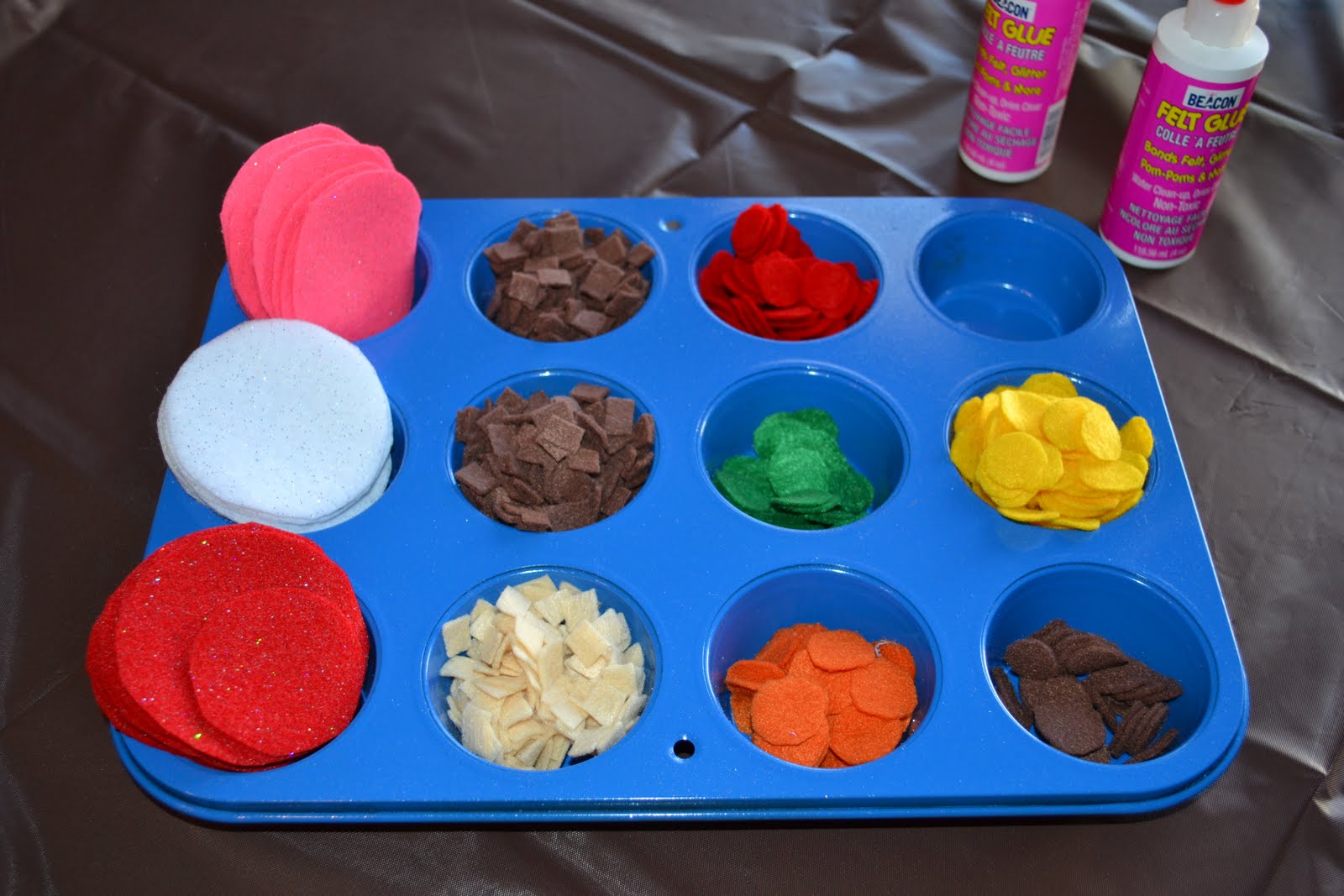 Your Little Birdie: Milk and Cookies Party: Crafts