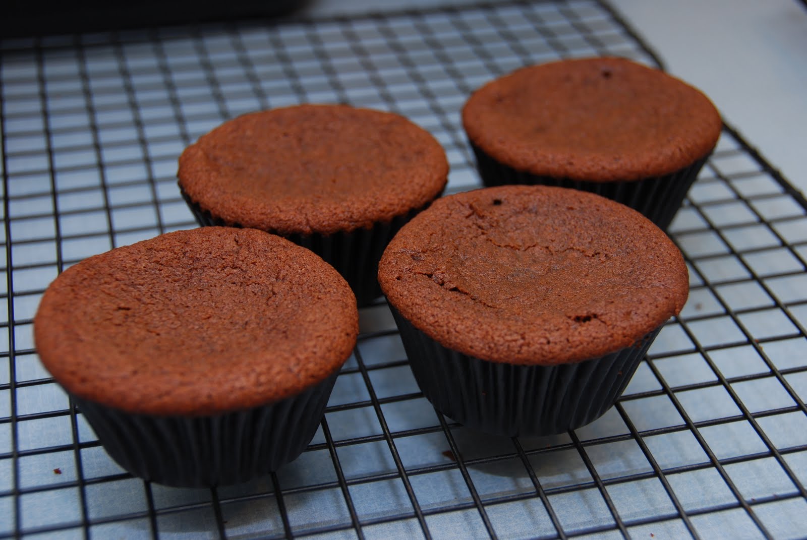 A Cup Full of Cake Chocolate Peanut Butter HiHat Cupcakes