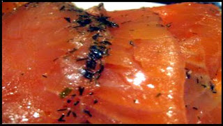 Salmón Marinado Al Eneldo