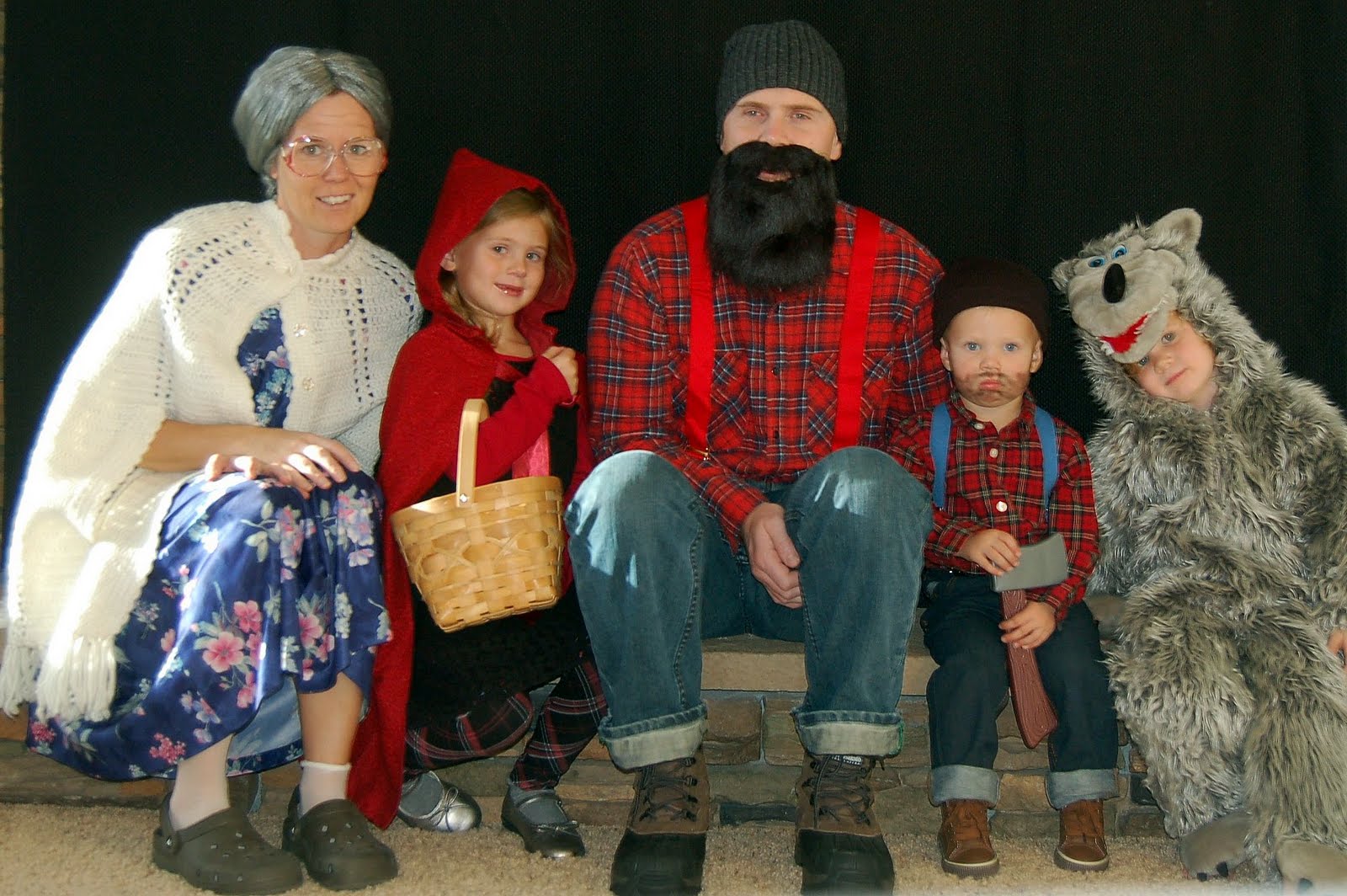 [costumes+(33)ed.jpg]