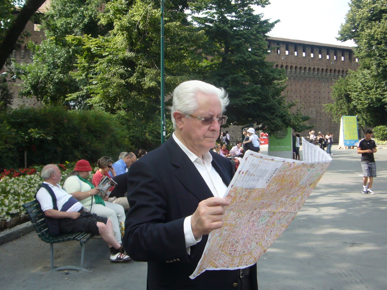 [L1060799.JPG]